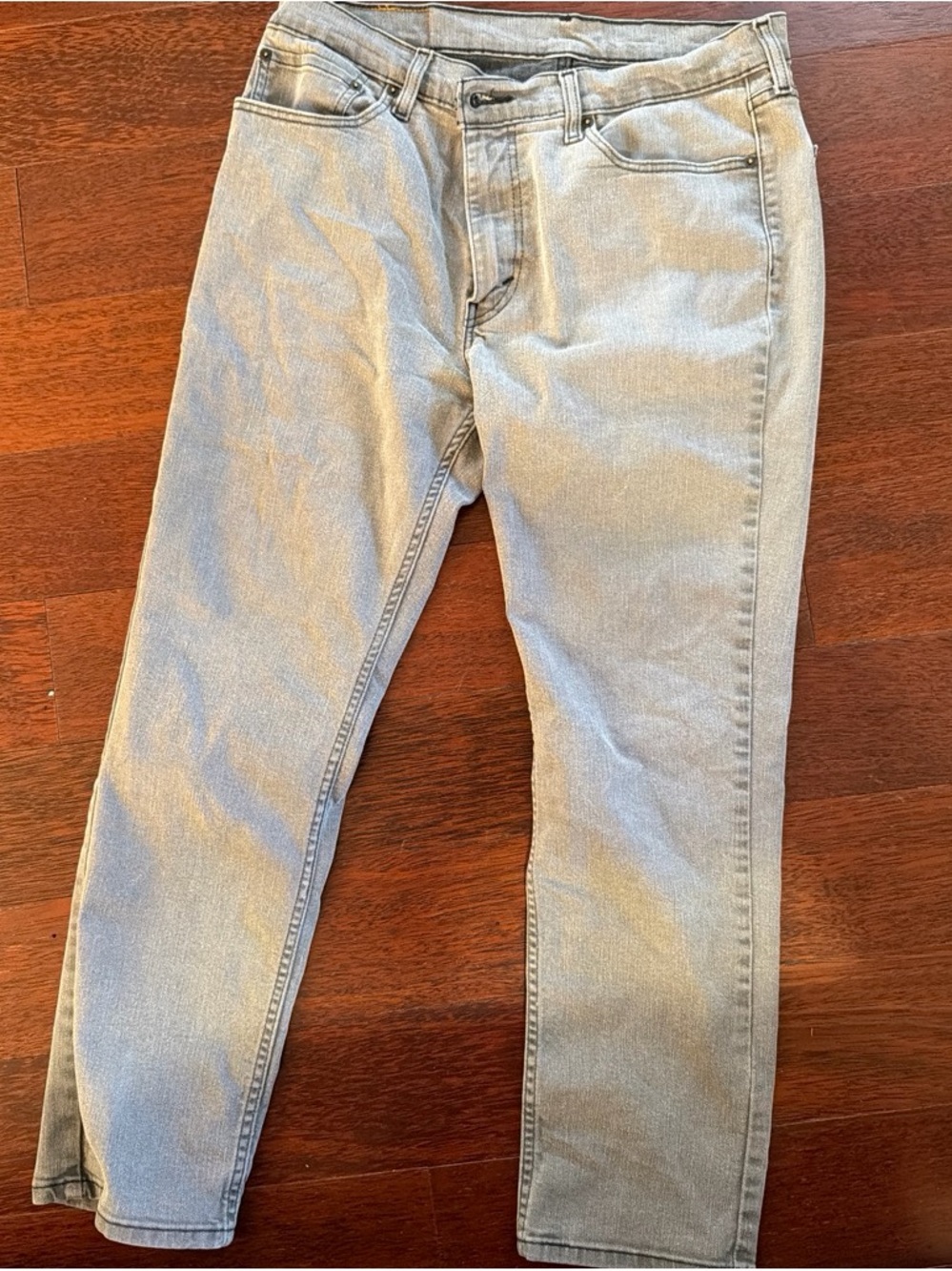 Levi's Men's Slim Straight Jeans in Light Blue Wash